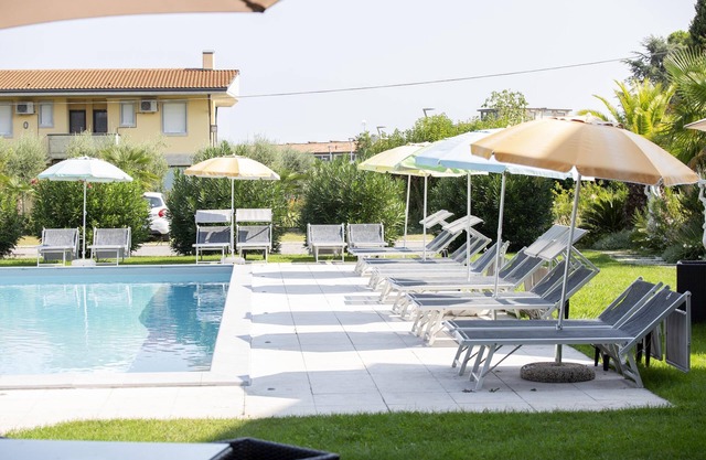 Residence Molino Trilocale 8 with Pool, Terrace & Wi-Fi