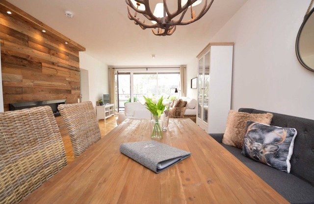 Resin Love Penthouse