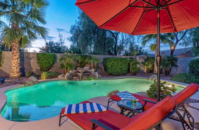 Resort Amenities: Pvt Htd POOL, Putt Green, Patio & Gas Grill & Fire Tbl, TVs All BRs,