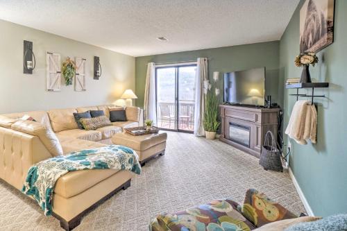 Resort Condo in Branson with Mountain and Lake Views!