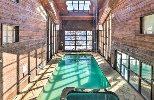 Resort-style Brian Head Condo Near Slopes!