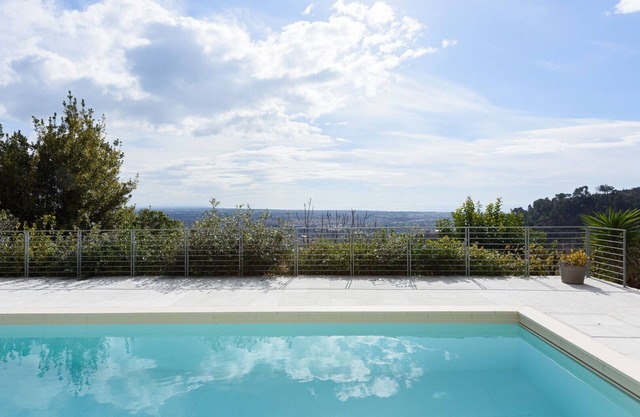 Restelli Suite - Modern studio flat with shared garden and pool in Pietrasanta