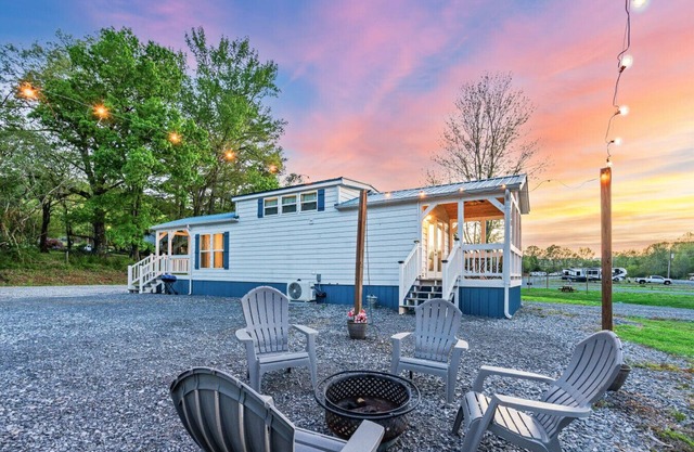 Retro Themed Tiny House w/Boat Parking + Private Firepit & Minutes to Boat Launches