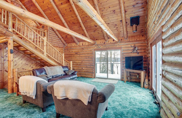 Rhinelander Waterfront Cabin w/Deck & Fire Pit!