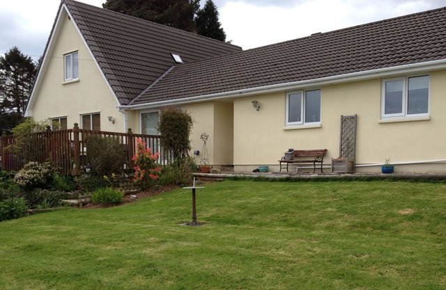 Rhos-Mawr. 2 Bedroomed Bungalow with spectacular views near Hay on Wye