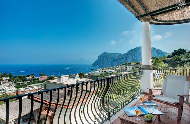 Rifugio Caprese - Superb Views and Relaxation