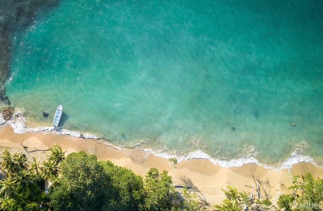 Rinconcito Mágico Beachfront Spot