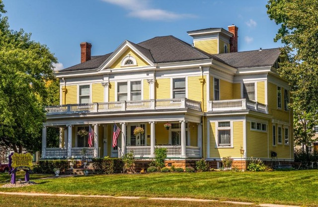 Ringling House Bed & Breakfast