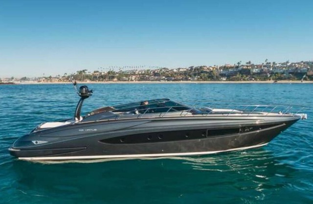 ♕ Riva Virtus 65' Yacht - 8HR Day Trip from Marina Del Ray 🌊