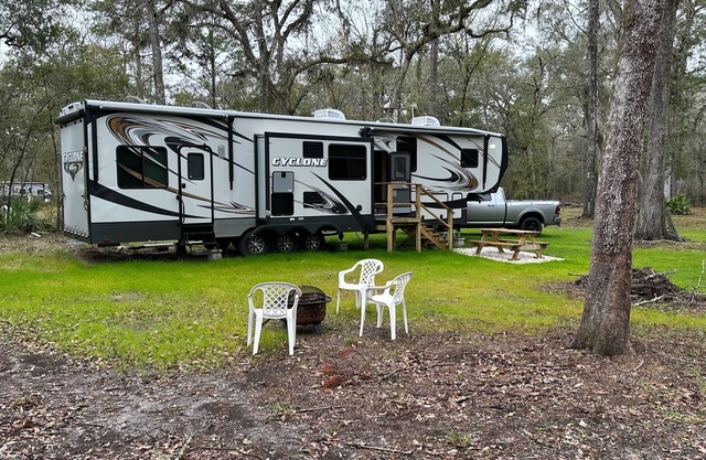 River front relaxation retreat rv on the famous Suwannee river