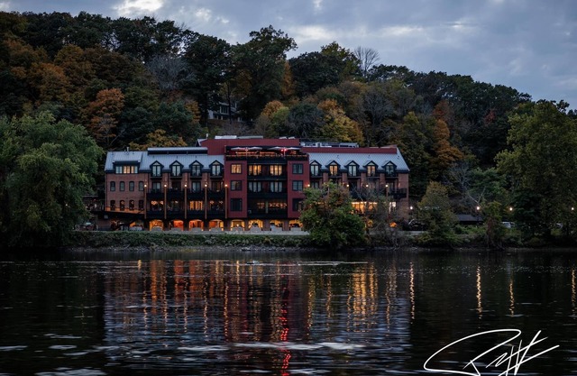 River House at Odette's