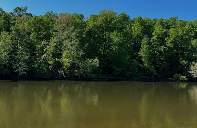 Riverfront 3BR Retreat Sleeps 8 Peaceful Tippecanoe Getaway