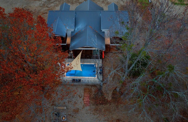 Riverfront/HeatedPool/GameRoom/Kayak/Tube