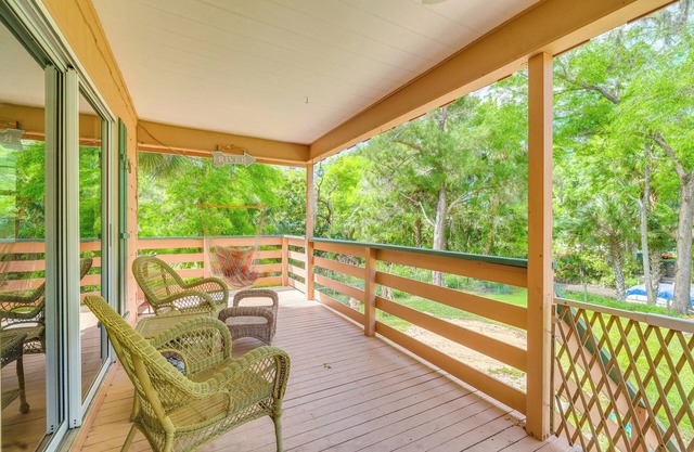 Riverfront Inglis Duplex w/Shared Dock & Fire Pit