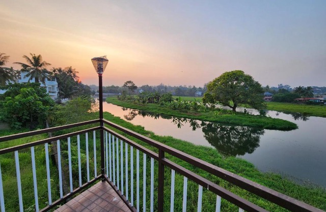 Riverscape Tranquil Serviced Apartments