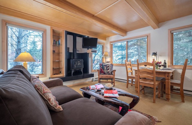 RMR: La Choumine 4 Condo in Teton Village