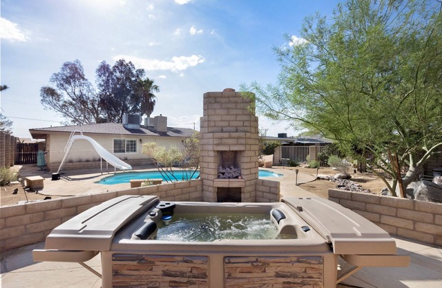 💦 Roadrunner Inn - Pool, Hot Tub, BBQ and Fire Pit! 💦
