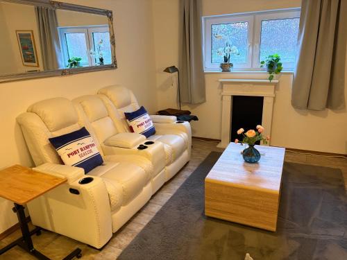 Rodenbach 1 BR Apartment