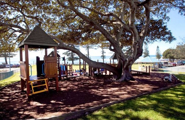 Roderick Street 52, Moffat Beach