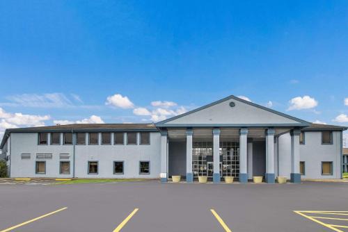 Rodeway Inn Conference Center