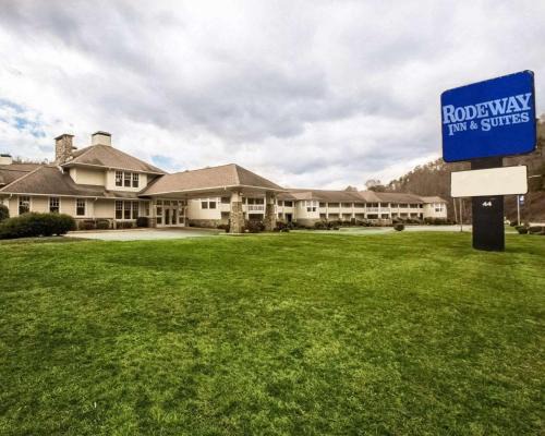 Rodeway Inn & Suites Cherokee On the River