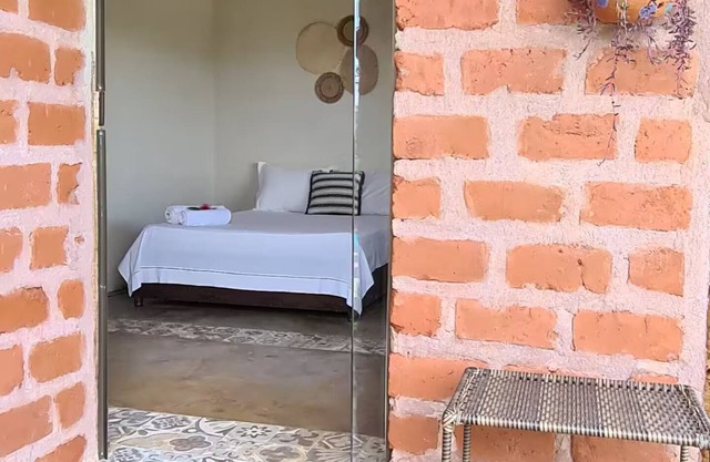 Romantic bungalow with mountain views.