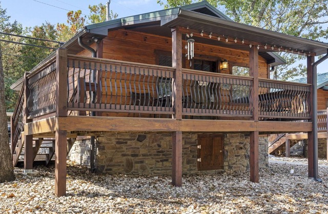 Romantic Getaway on the Shores of Table Rock Lake - Indian Point (C18)