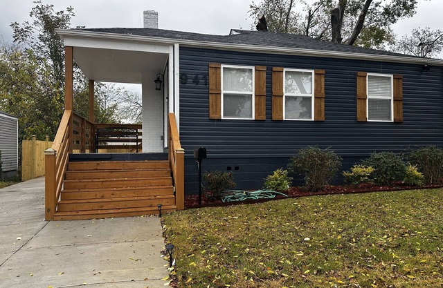 RON'S HOUSE: Cozy & Charming in Revitalizing Area