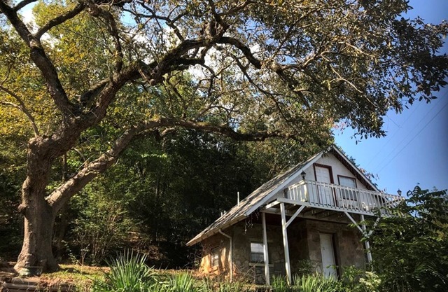 Room 1- Historic Little Switzerland