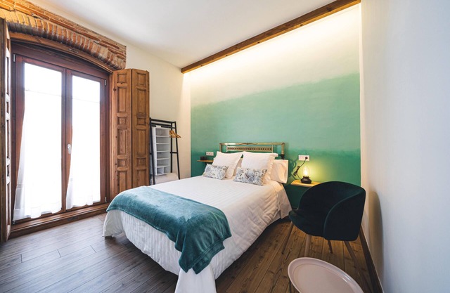 Room 1 with double bed - La Dehesa