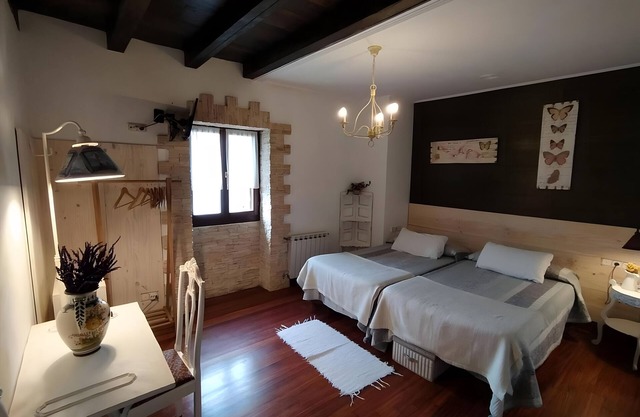 Room 'Doble 1' with Mountain View, Private Garden and Wi-Fi
