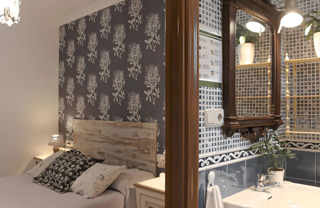 Room 'Doble 4' with Mountain View, Private Garden and Wi-Fi