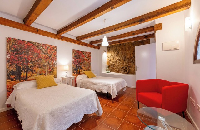 Room 'Hab Doble 5 Molino' with Shared Pool, Shared Terrace and Wi-Fi