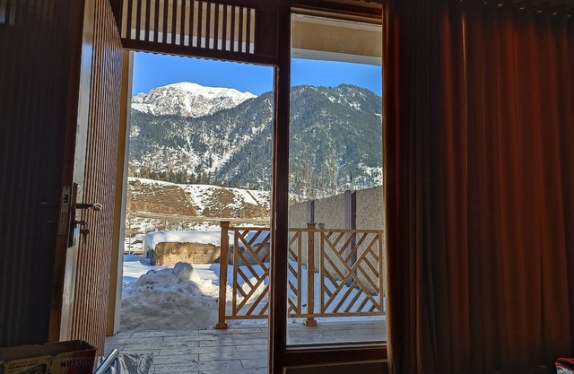 Room in Chalet - Woodridge Cottages Kalam