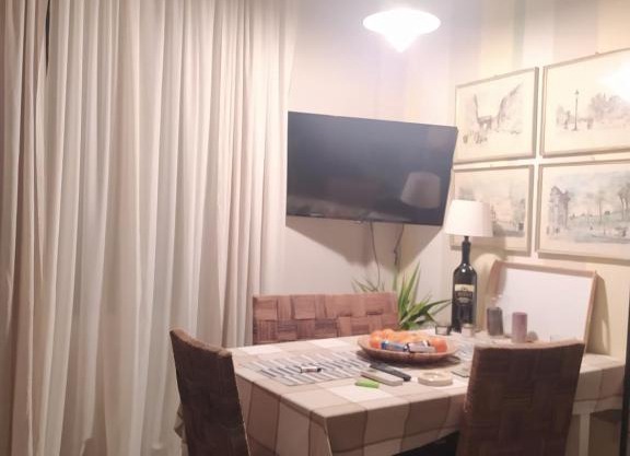 room in private apartment