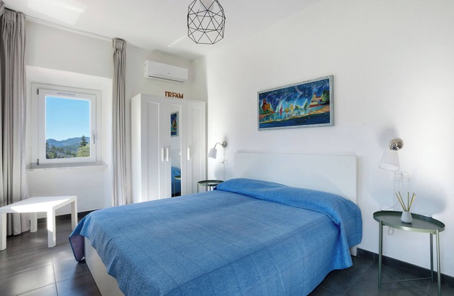 Room 'Matrimoniale' with Mountain View, Wi-Fi and Air Conditioning