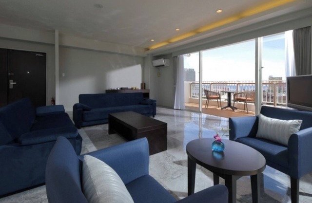 Room only For 2 people A luxurious trip to Ok/Nakagami-gun Okinawa