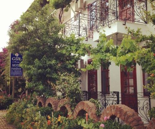 Rose Pension