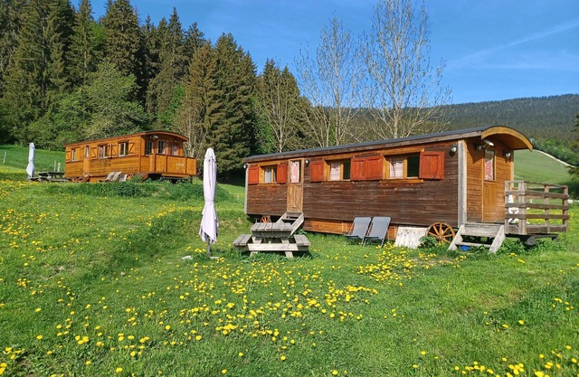 Roulottes a la Ferme sur le Plateau du Vercors