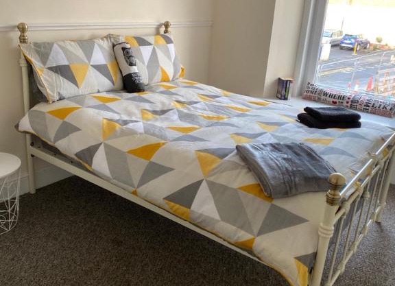 Round the back 1 st floor Largs 10 School street Largs