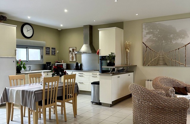 Royan: Le Calme City house 2 to 4 people/near Seaside, City