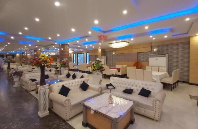 Royaute Luxury Hotel Sialkot