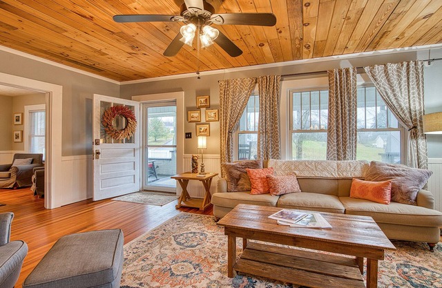 Ruby ~ Graceful Southern Lady