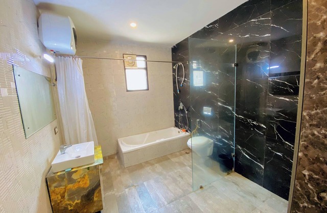 Rudra inn 3BHK Villanear All Mandirs Vrindavan