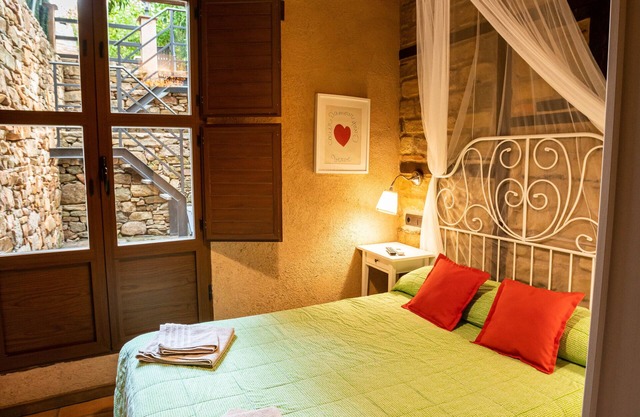 Rural apartment El Corral de la Higuera for 6 people