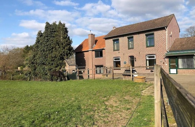 Rural Holiday Home in Cadier and Keer with Garden