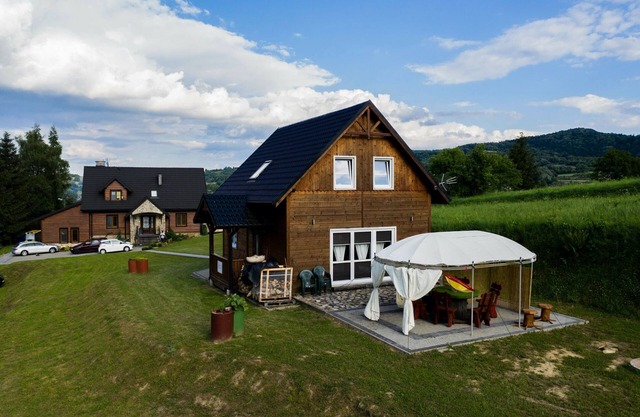 Rustic Chalet in Posada Górna with Fireplace