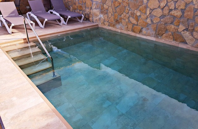 Rustic house with pool