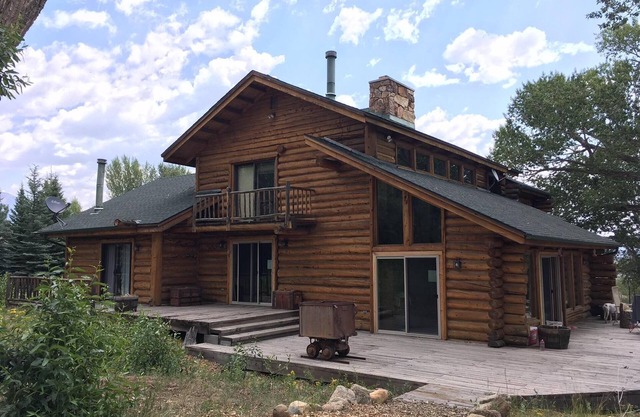 Rustic Log Cabin on 3 Elk Creek with views of the Collegiate Range