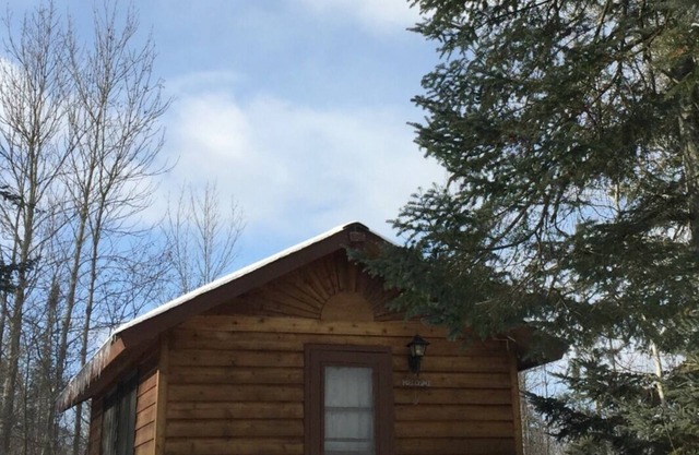 Rustic Personal Retreat Cabin, "Sunrise"